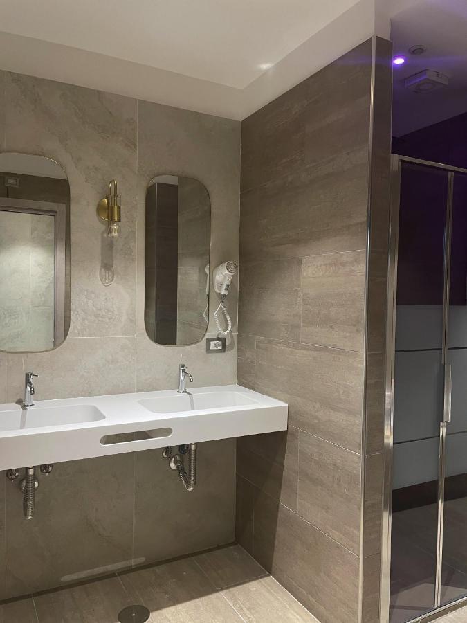 Smart Rooms Неаполь Экстерьер фото