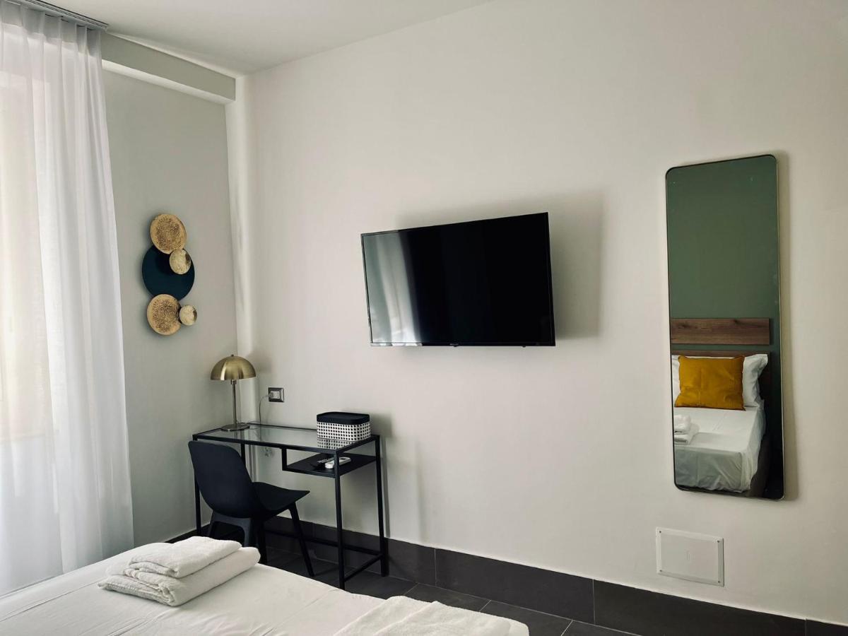 Smart Rooms Неаполь Экстерьер фото
