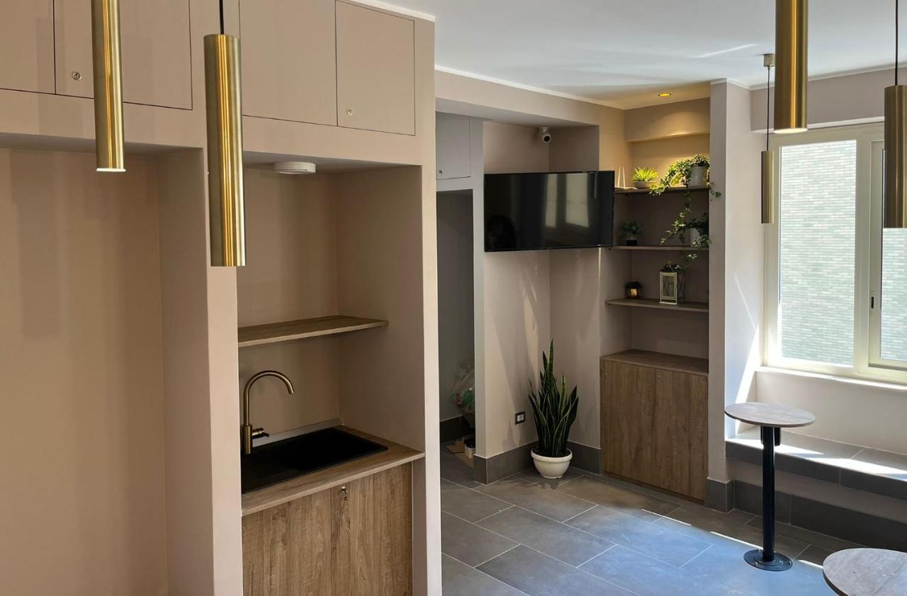 Smart Rooms Неаполь Экстерьер фото